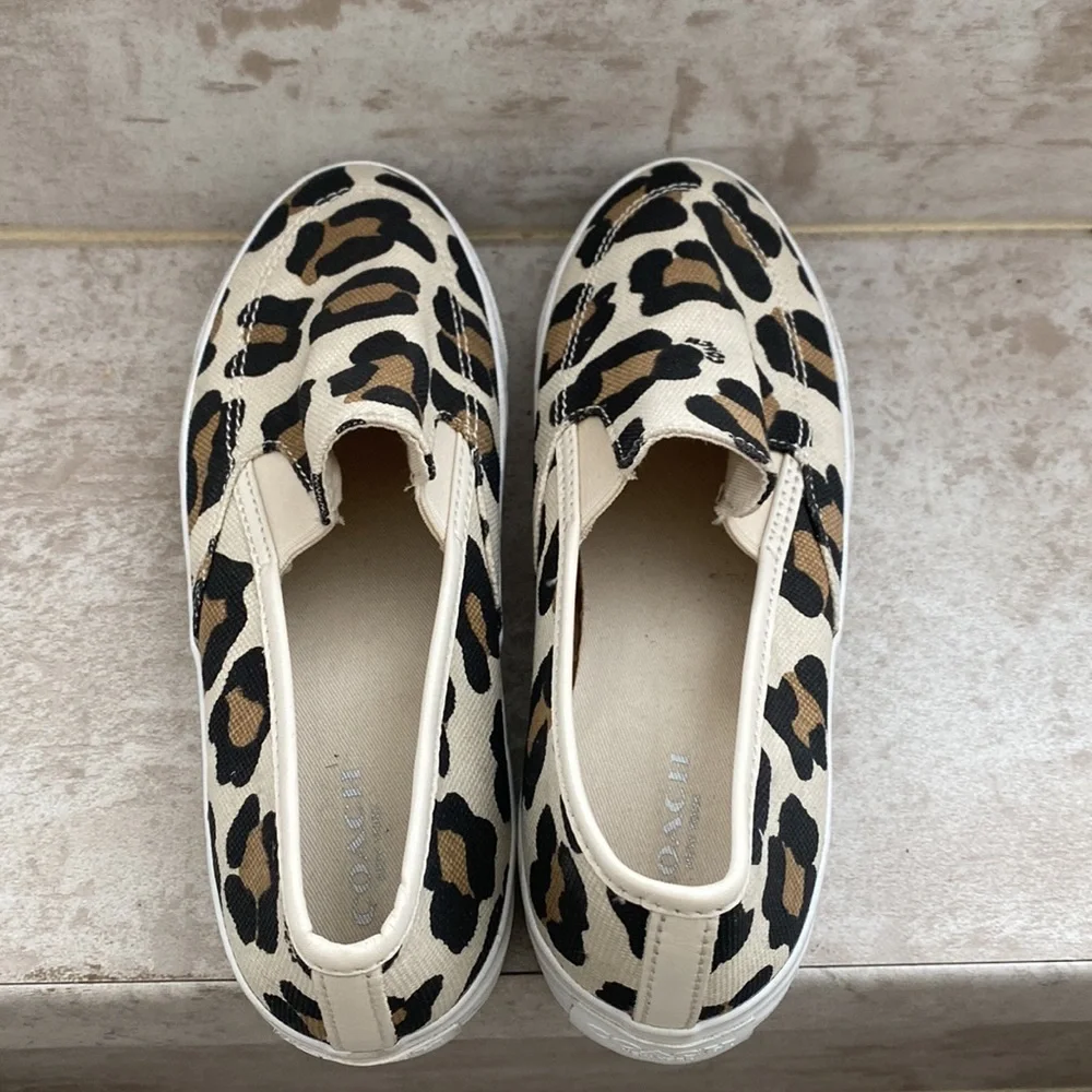 Coach Slip-On Shoes Leopard Print Sz 6 - Picture 5 of 8